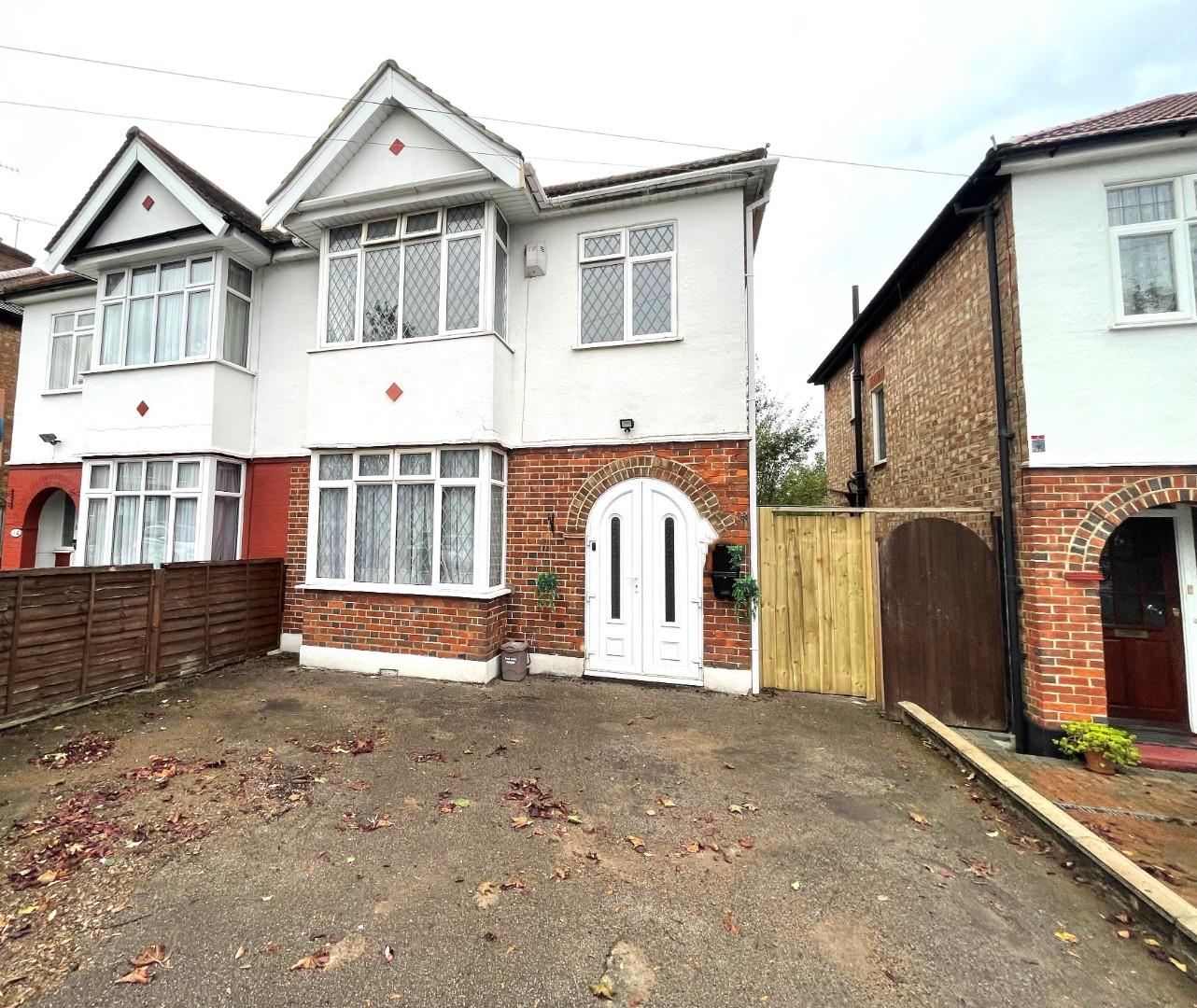 Devonshire Crescent, Mill Hill